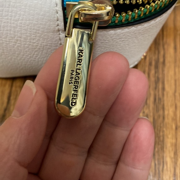 Karl Lagerfeld Handbag - Picture 8 of 10